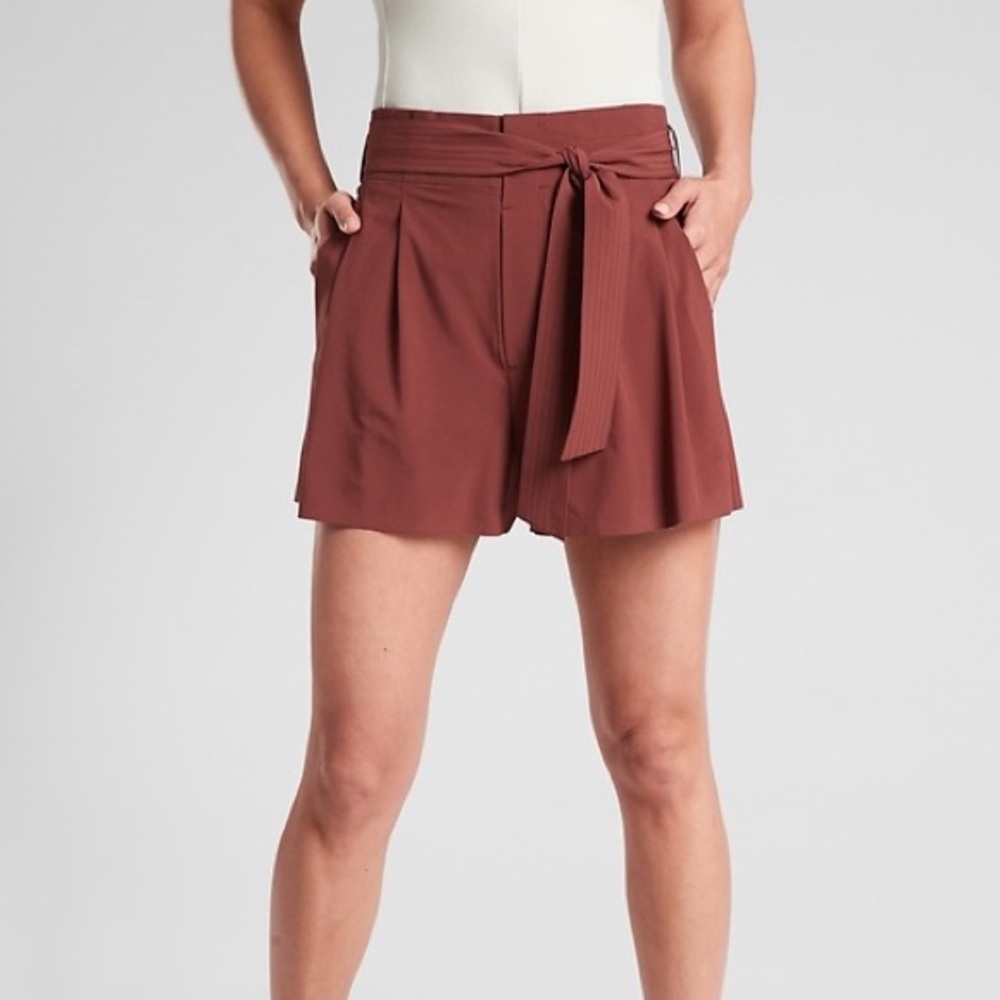 Athleta Skyline Paperbag High Waist Shorts II Red/Brown size 10